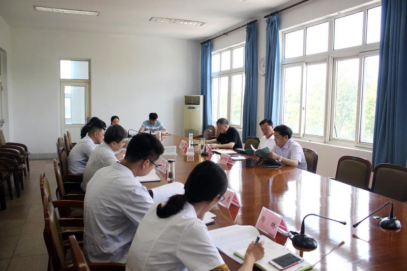 市人民醫(yī)院黨委召開“講忠誠、嚴紀律、立政德”專題警示教育民主生活會.JPG